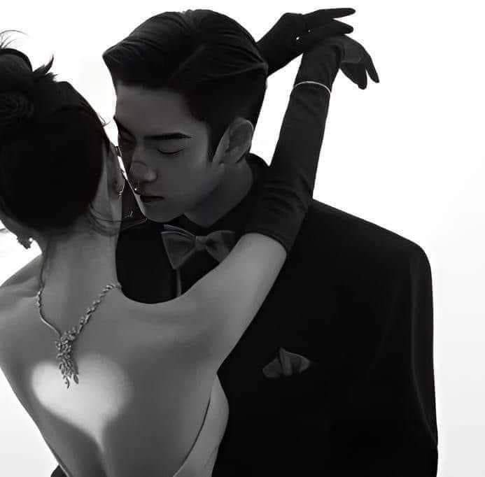 QUÝ PHU NHÂN RẢNH RỖI